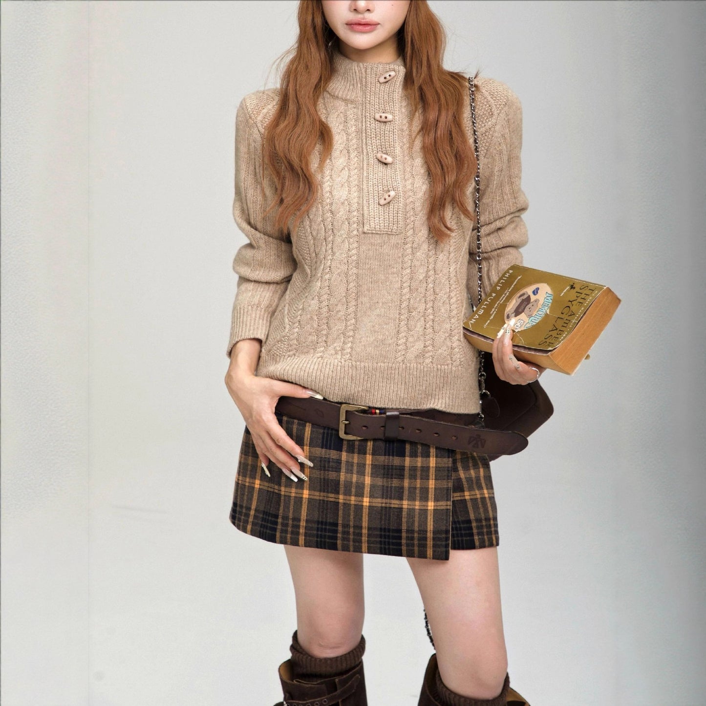 Soft Must-Have Wool Semi-High Neck Horn Button Crewneck Sweater