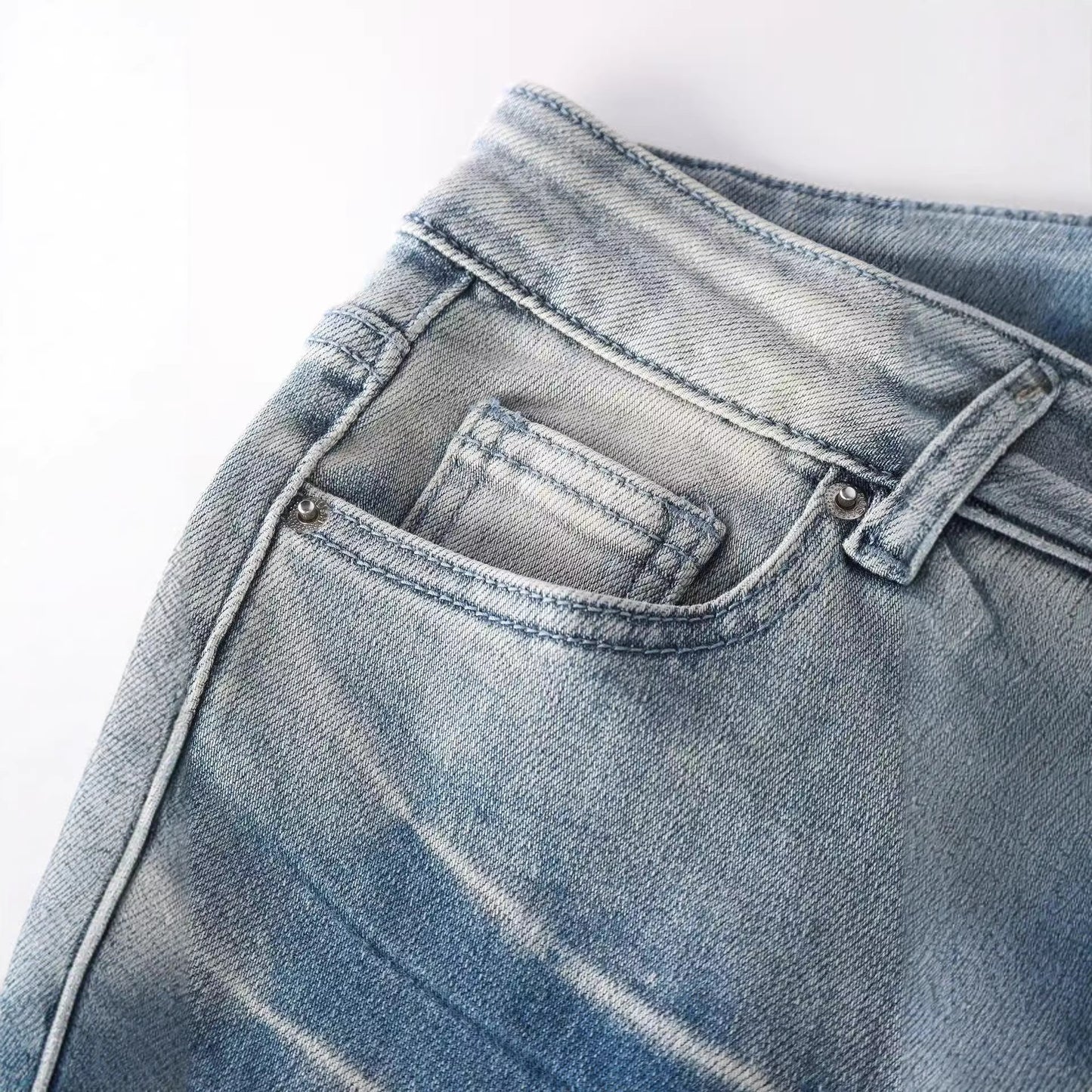 Lightning Crack Washed Cat Must Make Old Jeans